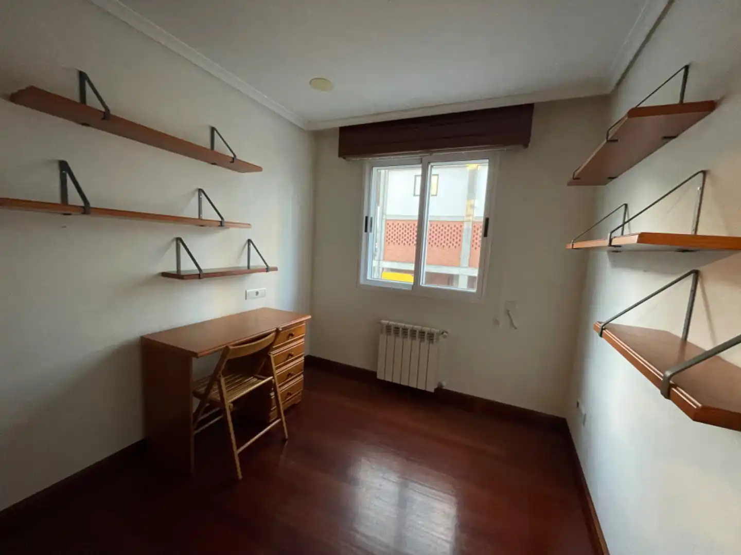 Flat for rent in Avenida Esteiro, Esteiro