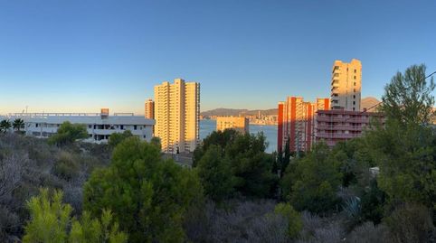 Exclusiva parcela con vistas al mar y bahía de Benidorm