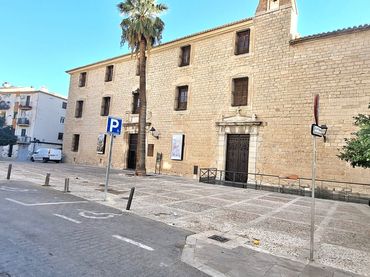 Pis amb balcó en venda a Calle Herrerías 2