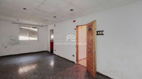 Foto 2 de Piso en venta en Calle Mahón, Egara, Terrassa