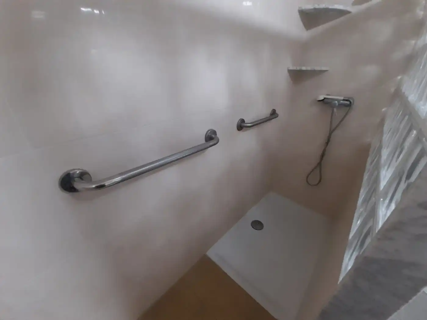 Room in Carrer Jose María Castaño Martinez, Altabix