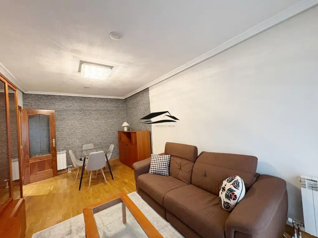 Living room of Flat for rent in Salamanca  with Heating, Furnished and Balcony