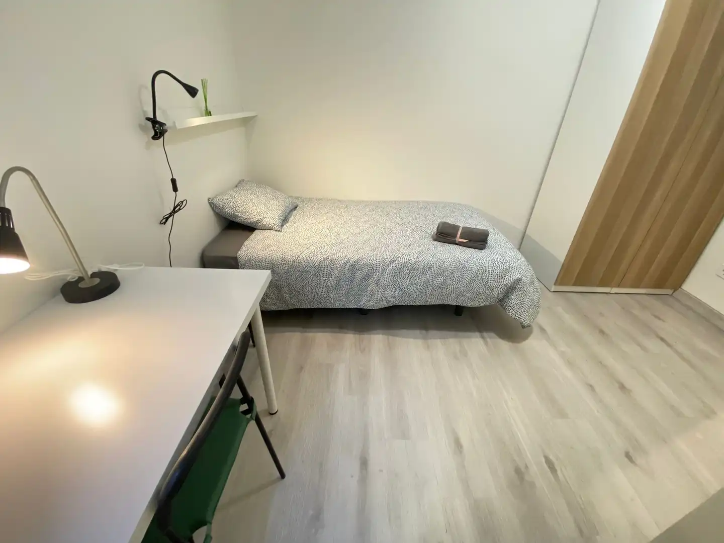 Room in Calle Amos de Escalante, 12, Pueblo Nuevo