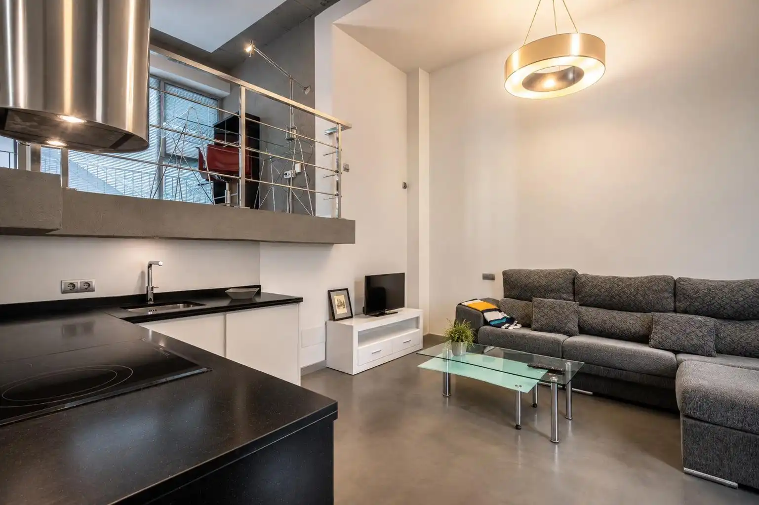 Sala d'estar de Loft de lloguer en Almería amb Aire condicionat, Calefacció i Moblat