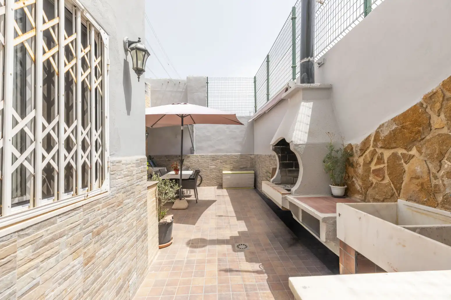 Terrassa de Casa adosada en venda en Moncada amb Aire condicionat, Calefacció i Terrassa
