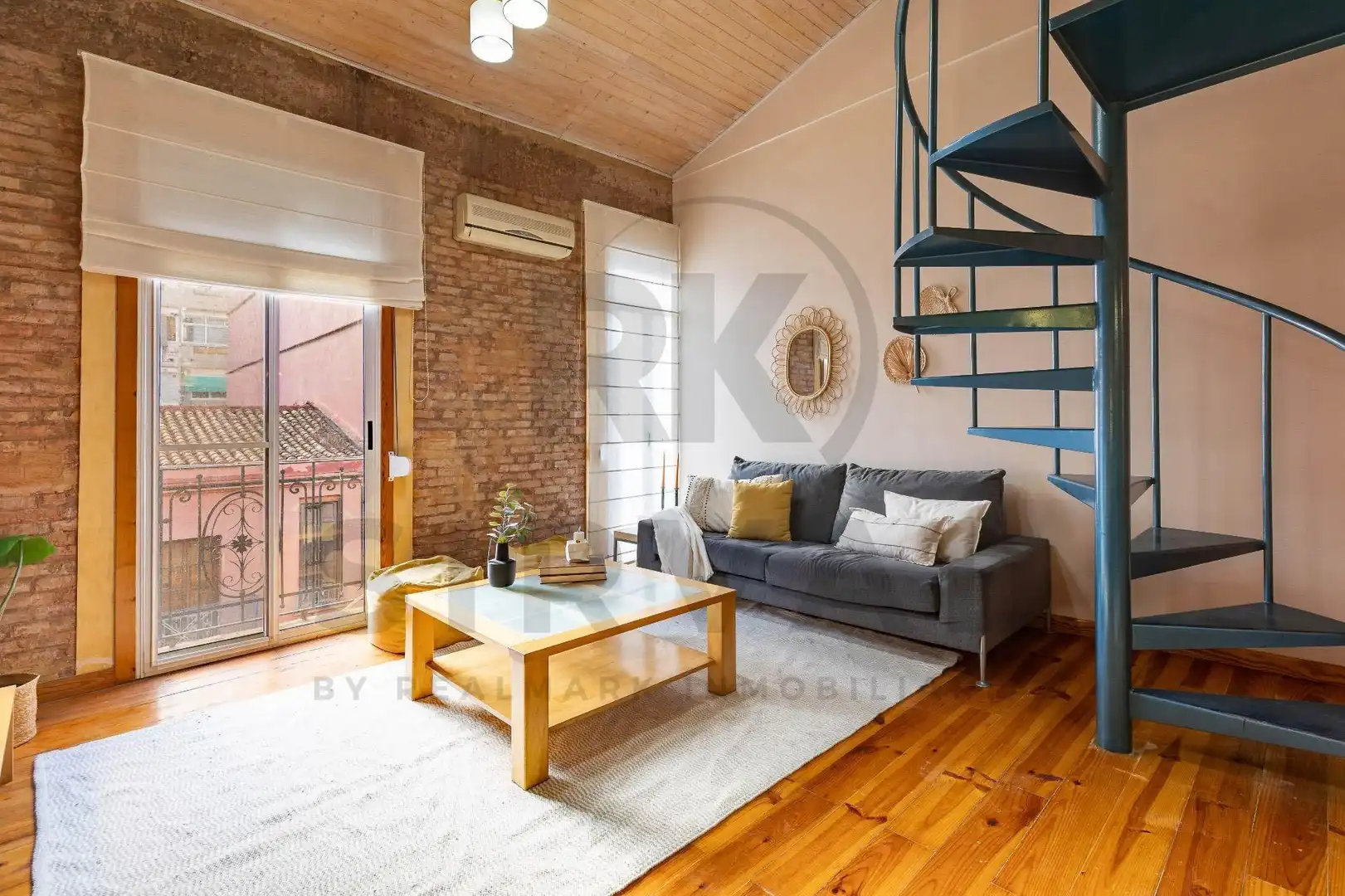 Living room of Duplexes for sale in L'Olivereta