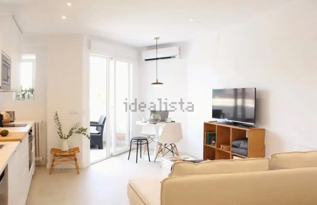 Exterior view of Apartments for rent in Madrid
