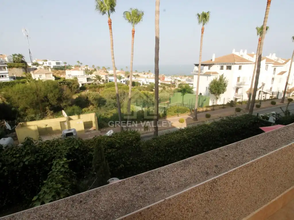 Jardí de Casa adosada en venda en La Alcaidesa amb Aire condicionat, Calefacció i Jardí privat