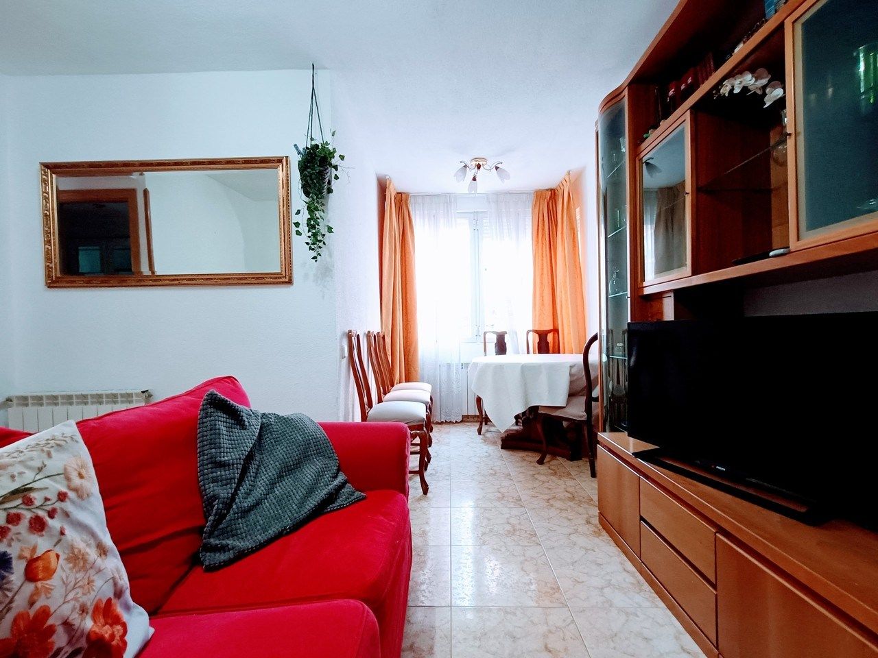 Living room of Flat to rent in  Madrid Capital  with Heating, Terrace and Furnished