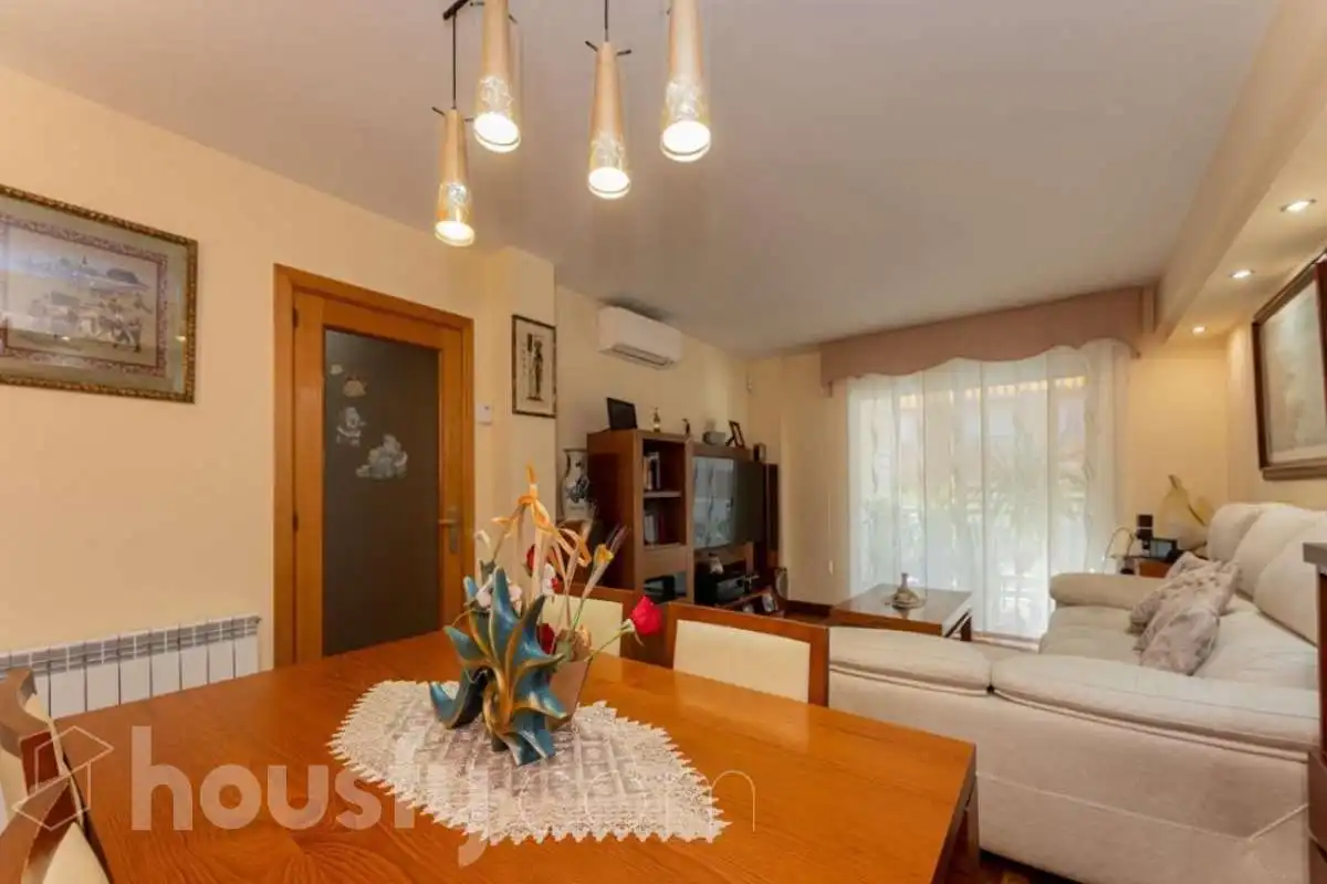 Piso con ascensor en venta en Passatge de Xaloc ., imagen 6