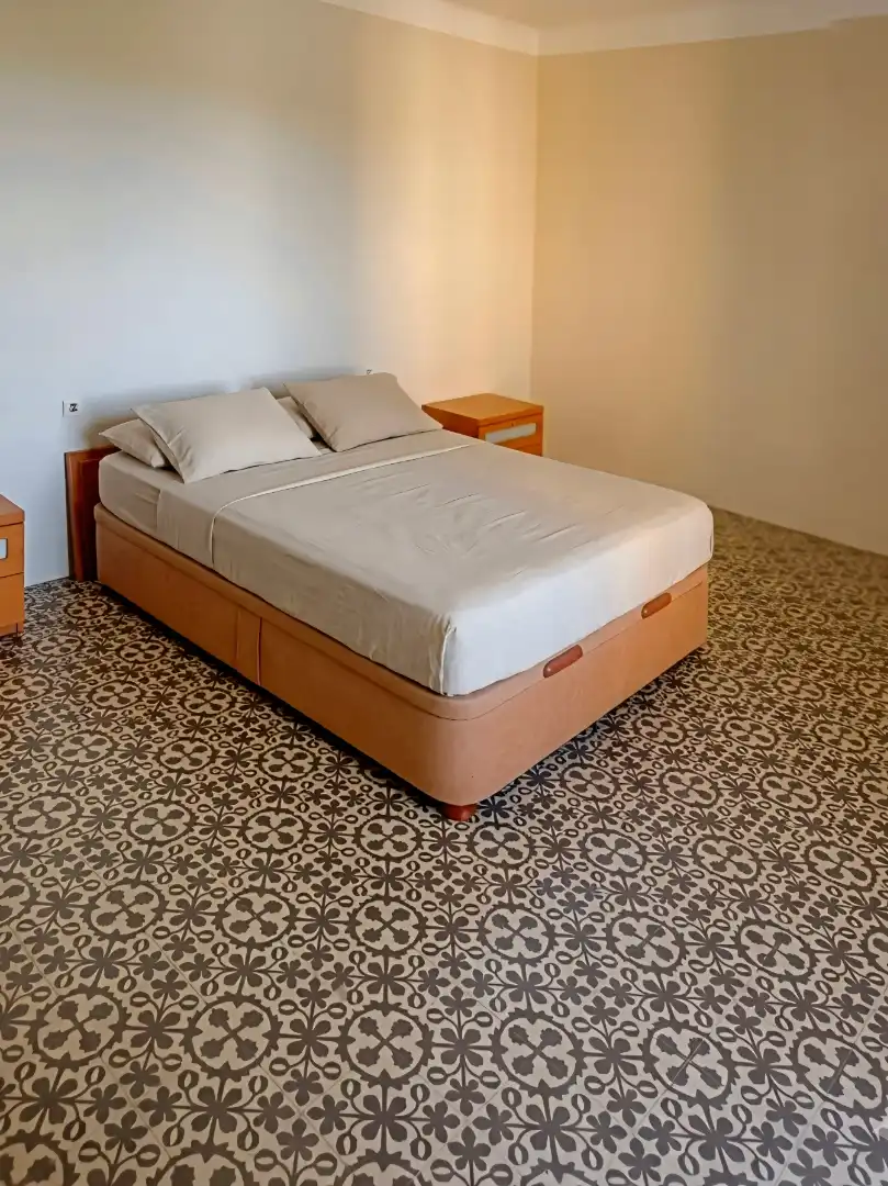Dormitori de Finca rústica de lloguer en Corçà amb Jardí privat, Parquet i Moblat
