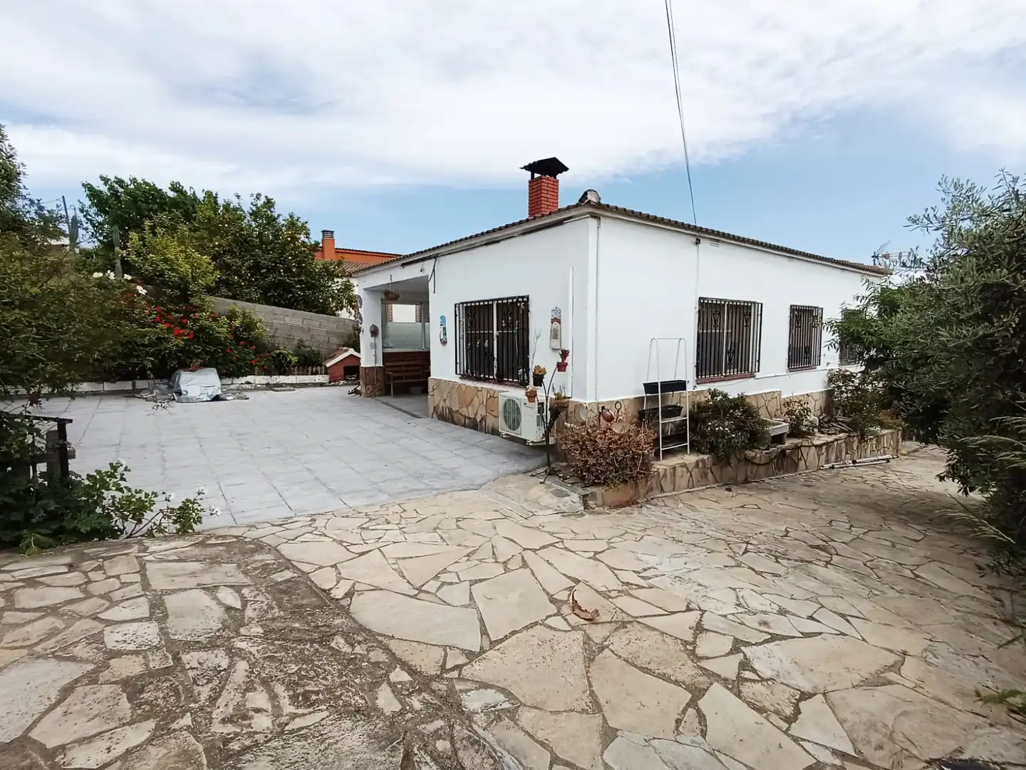 Exterior view of Houses for sale in Cabrera d'Anoia  with Air Conditioner, Private garden and Terrace