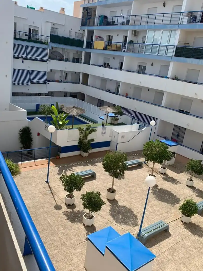 Schwimmbecken von Wohnung zum Verkauf in Garrucha mit Klimaanlage, Terrasse und Schwimmbad