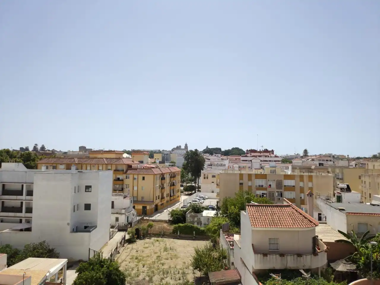 Außenansicht von Wohnung zur Miete in Sanlúcar de Barrameda mit Klimaanlage, Parkett und Terrasse
