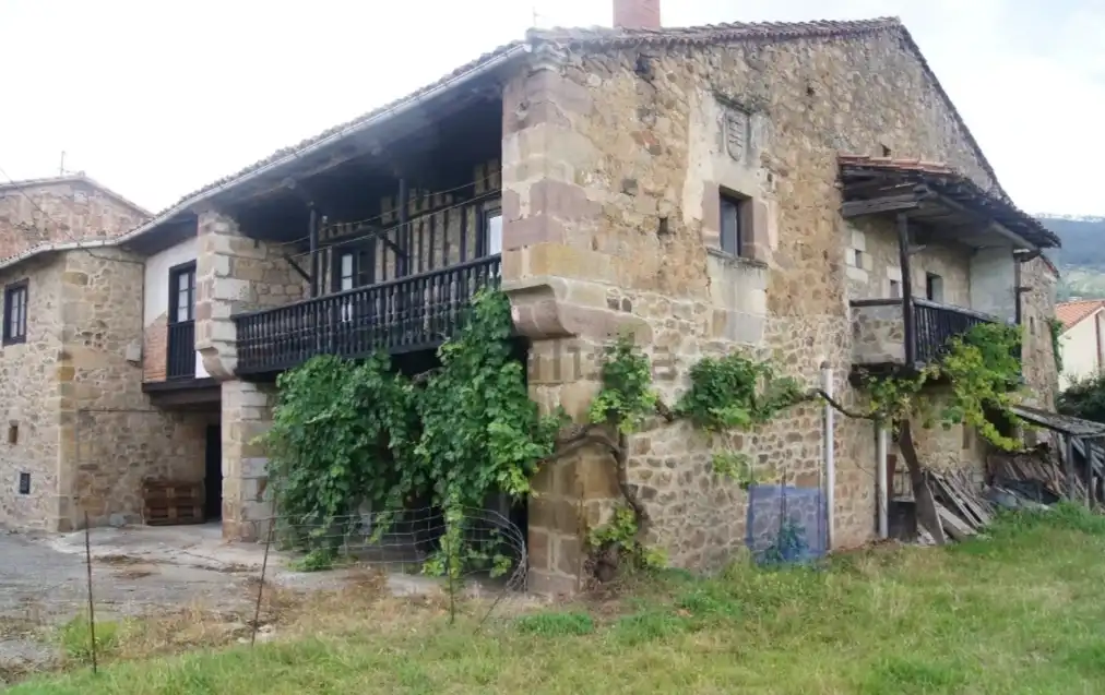 Vista exterior de Finca rústica en venta en Los Corrales de Buelna  con Jardín privado y Balcón