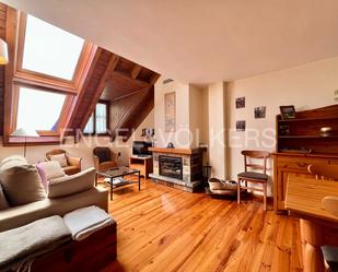 Living room of Duplex for sale in Esterri d'Àneu  with Heating, Parquet flooring and Storage room
