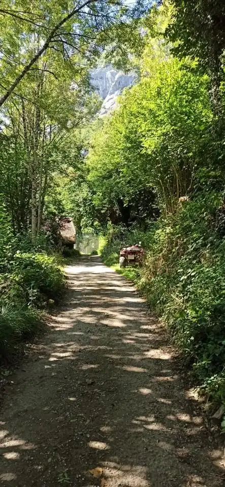 Außenansicht von Country house zum Verkauf in Caso mit Heizung und Privatgarten