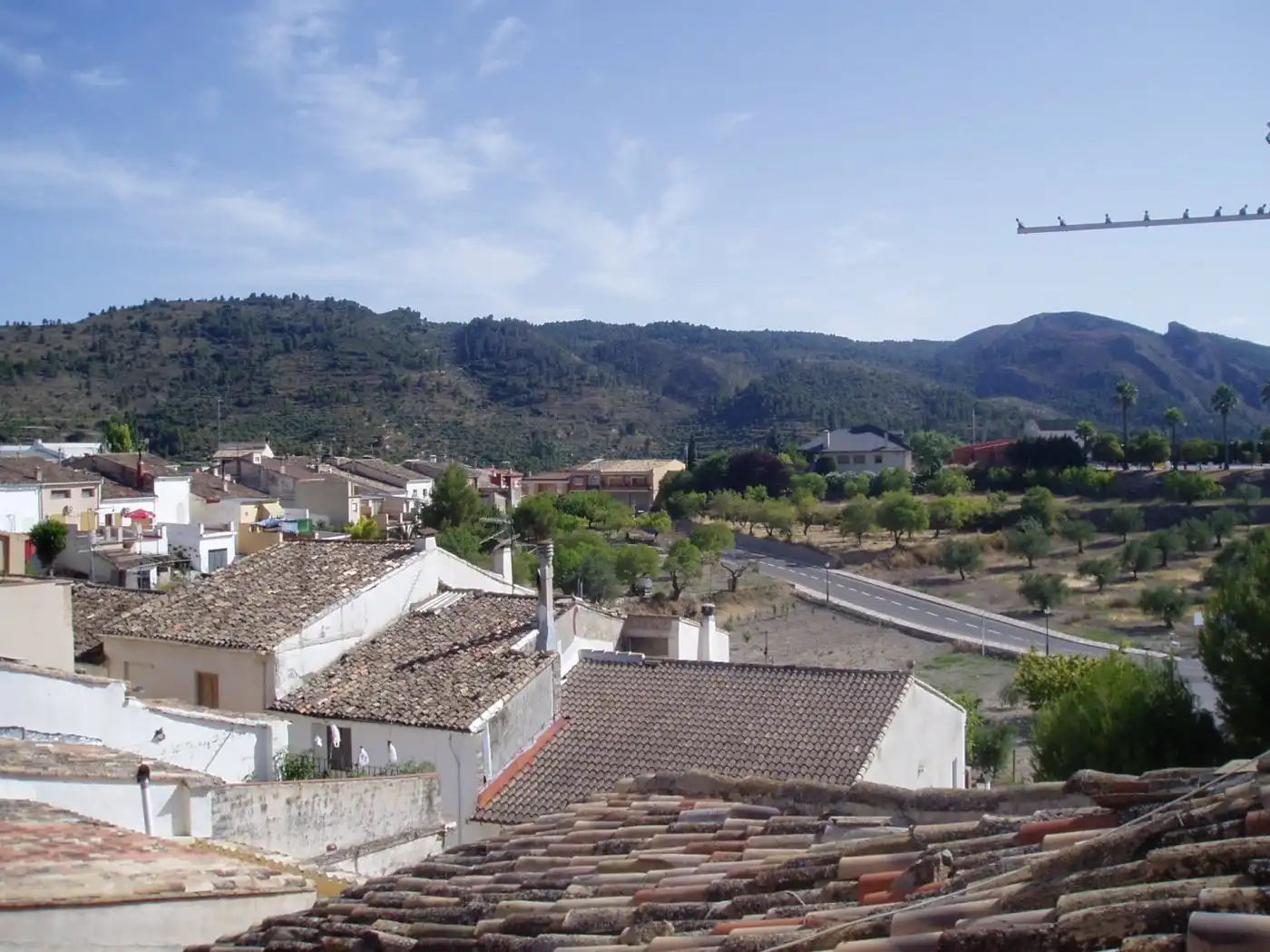 Vista exterior de Finca rústica en venda en Benasau amb Terrassa i Balcó