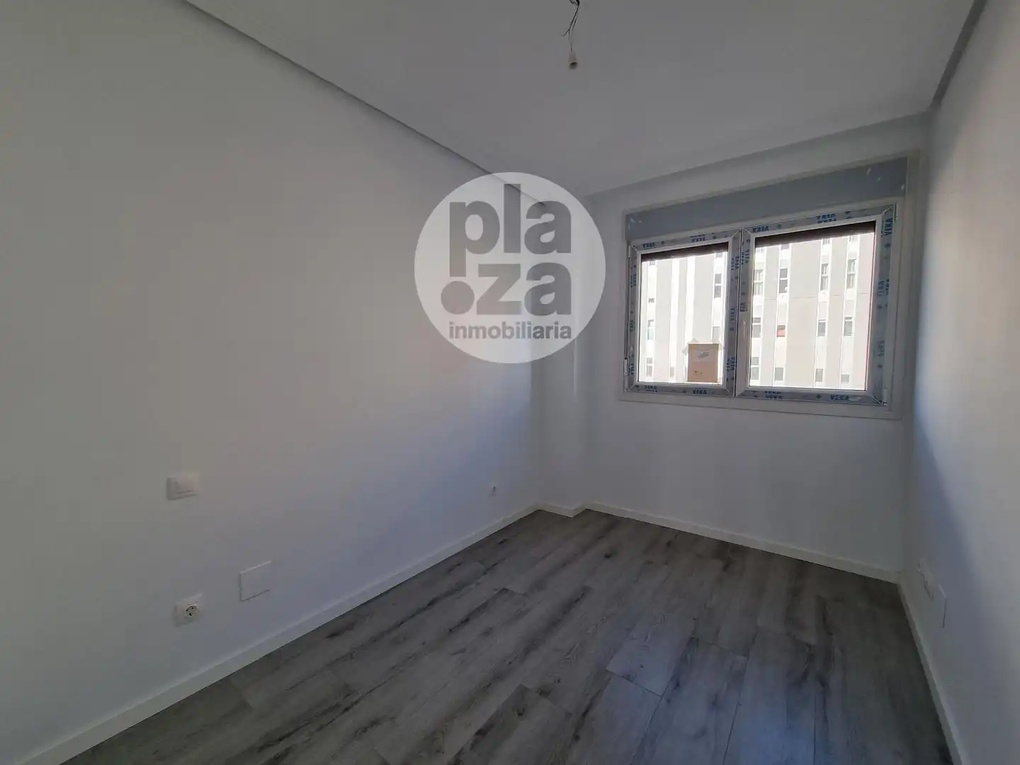 Habitación de Piso en venta en Burgos con Calefacción, Terraza y Trastero