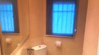 Bathroom of Flat for sale in  Jaén Capital  with Air Conditioner and Terrace