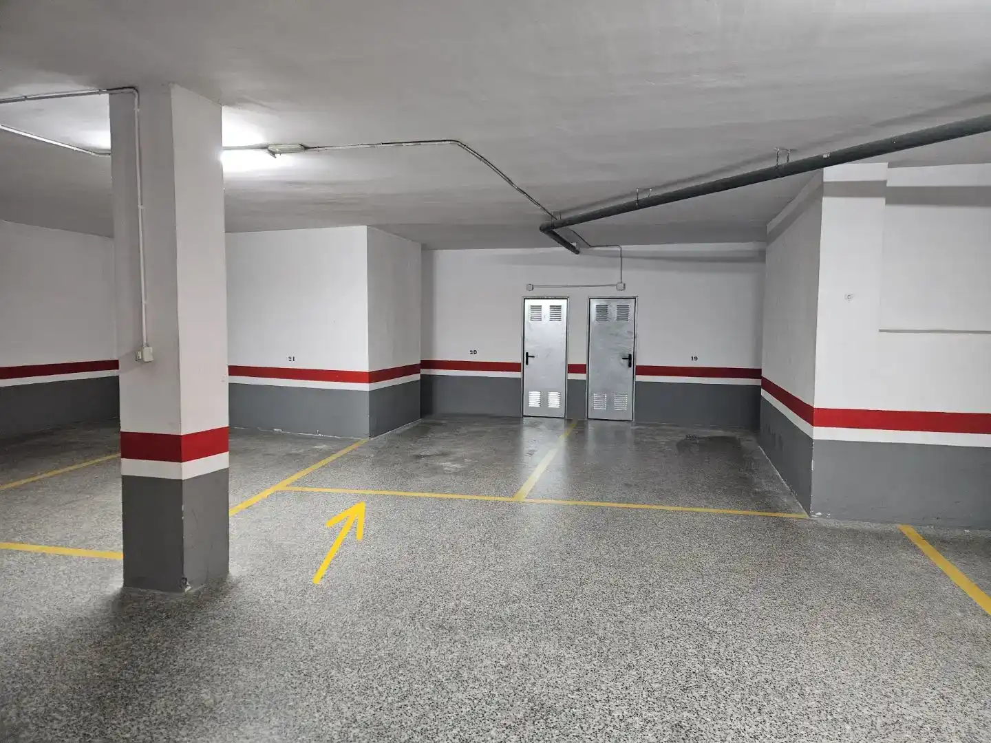 Parkplatz von Wohnung zur Miete in  Jaén Capital mit Klimaanlage und Balkon