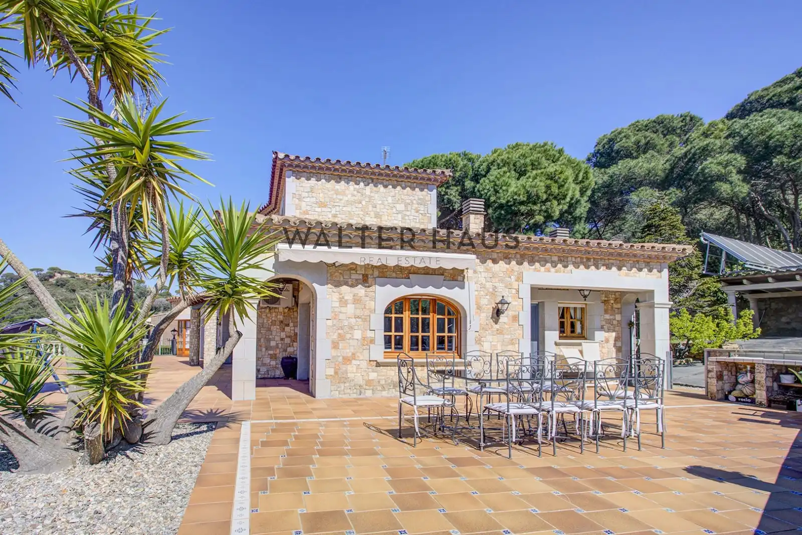 Vista exterior de Finca rústica en venta en Sant Feliu de Guíxols con Aire acondicionado, Jardín privado y Terraza