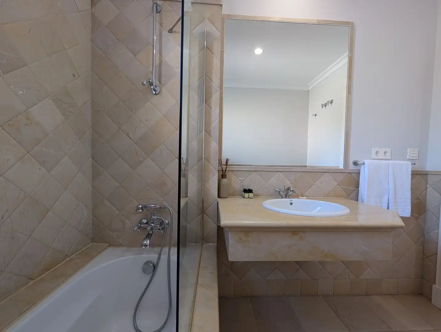 Maison mitoyenne avec piscine à vendre à Benahavís pueblo, imagen 32