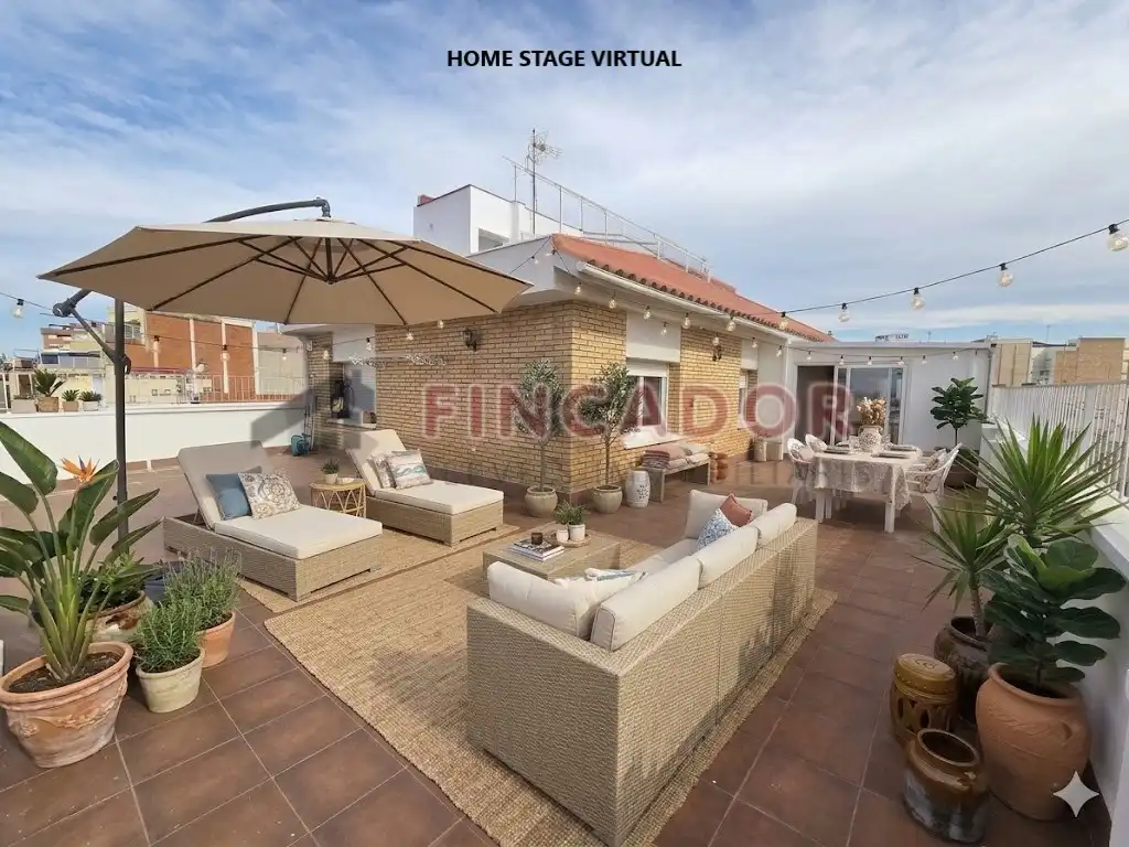 Terrasse von Maisonette zum Verkauf in Barcelona mit Klimaanlage, Heizung und Parkett