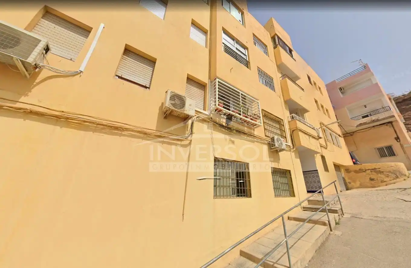 Außenansicht von Wohnung zum Verkauf in Balanegra mit Terrasse und Balkon