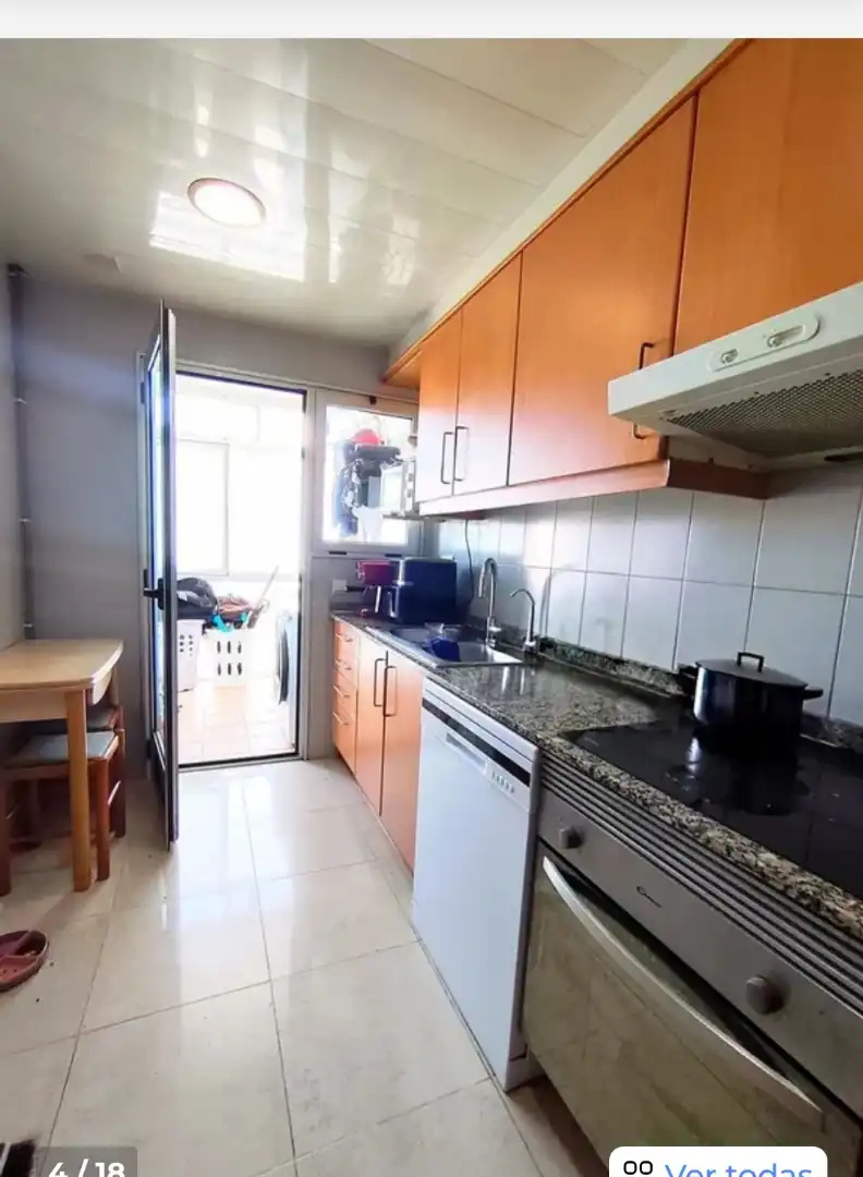Cuina de Pis en venda en Badalona amb Aire condicionat, Calefacció i Traster