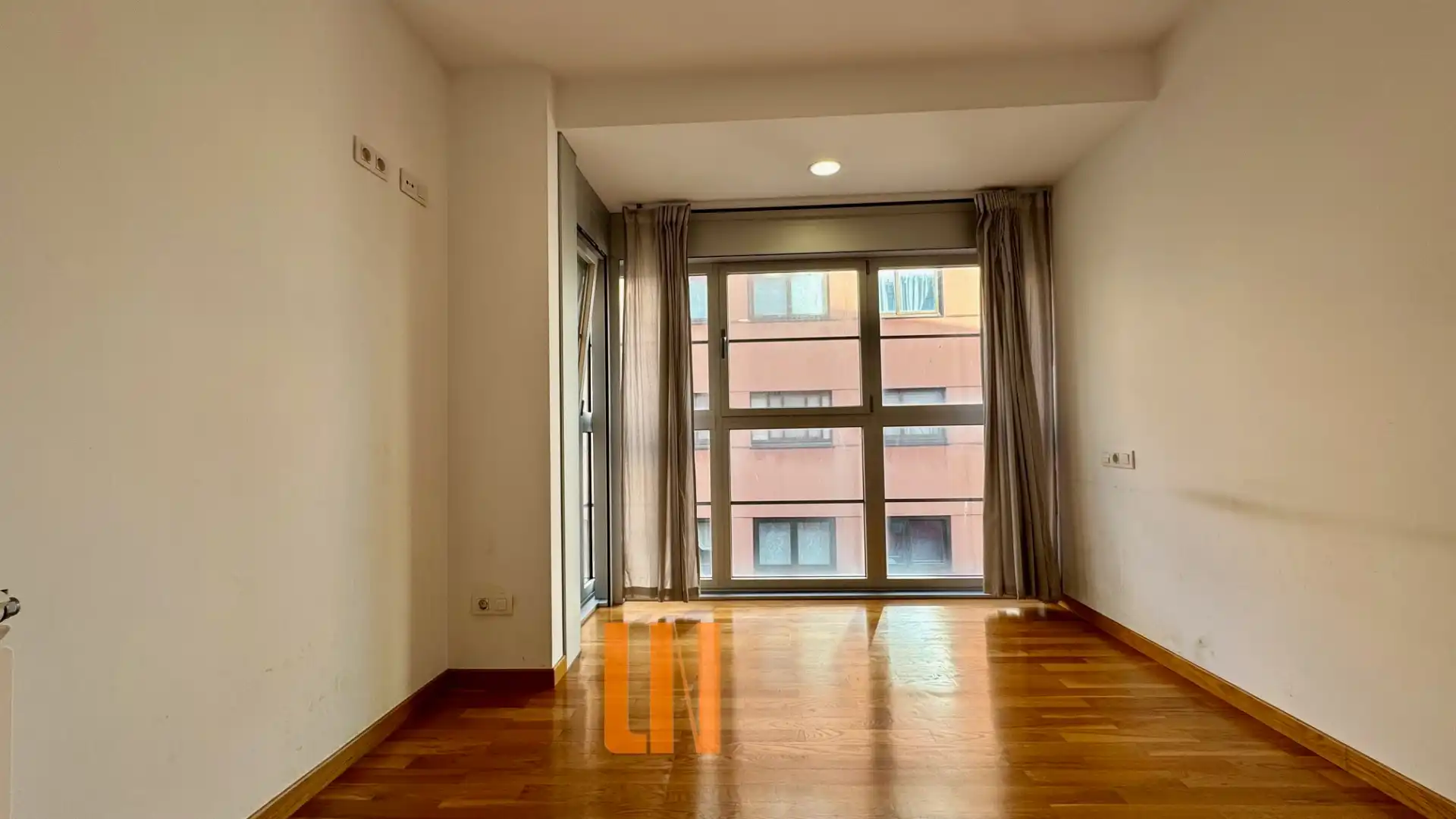 Sala de estar de Piso en venta en A Coruña Capital  con Calefacción, Trastero y Horno