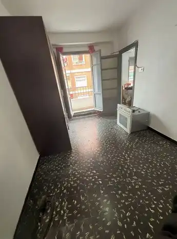 Piso en venta en Valencia con Balcón