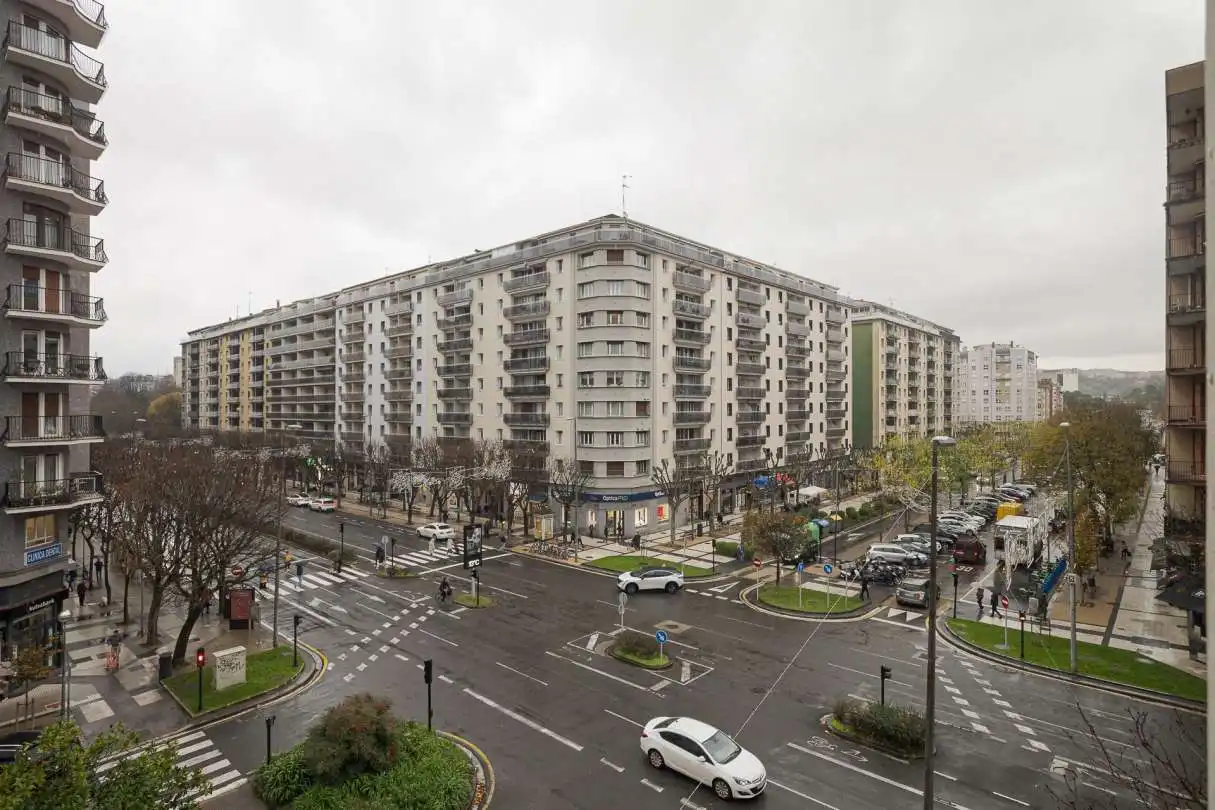 Vista exterior de Piso en venta en Donostia - San Sebastián  con Calefacción, Trastero y Amueblado