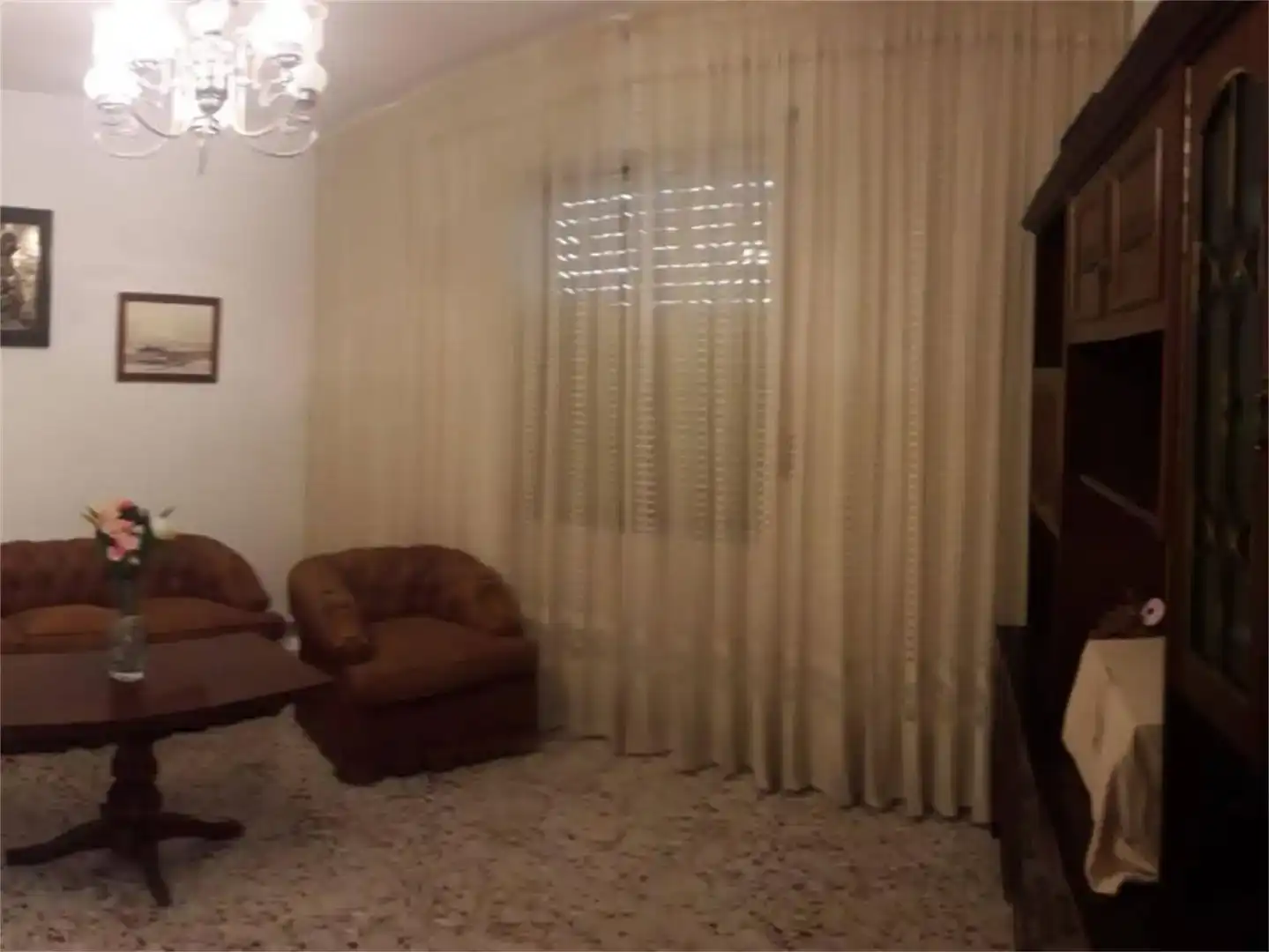 Sala d'estar de Casa adosada en venda en Sabiote