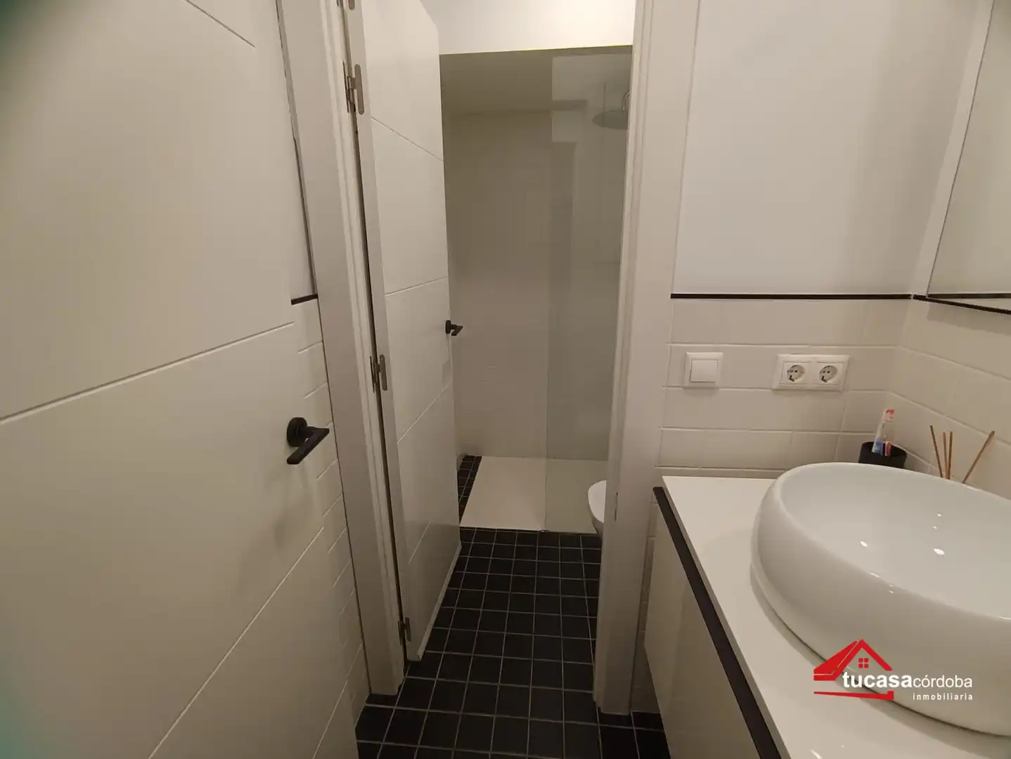 Bany de Loft en venda en Córdoba amb Aire condicionat, Calefacció i Moblat