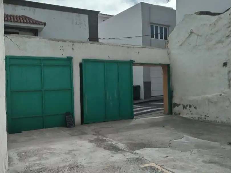 Parkplatz von Garage zur Miete in Santa María de Guía de Gran Canaria