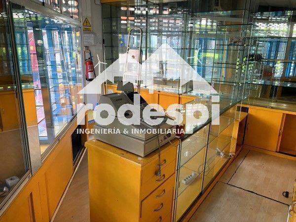 Local comercial en Alquiler en Teis