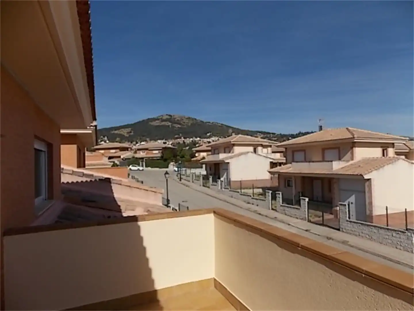 Houses for sale in Calle Pablo Neruda, 6, Miraflores de la Sierra