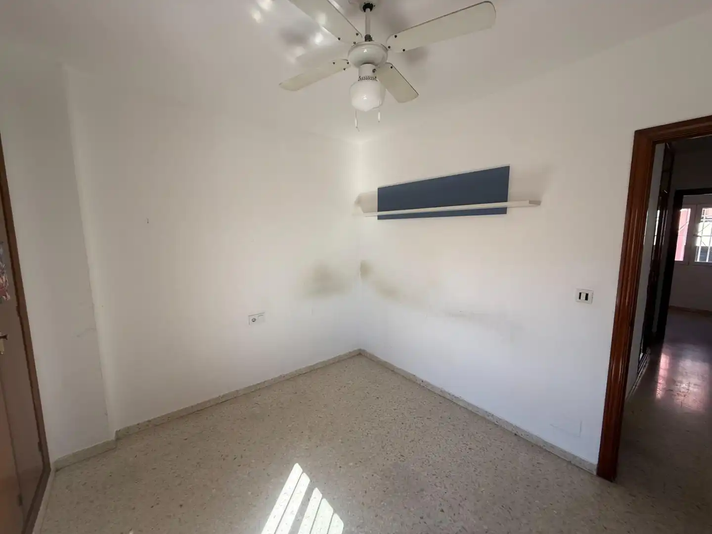 Habitación de Casa adosada en venta en Algeciras con Jardín privado y Piscina comunitaria