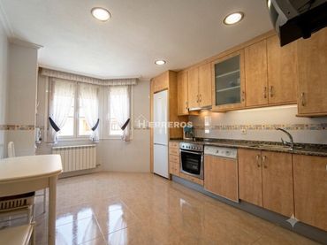 Appartement avec ascenseur à vendre à escuelas