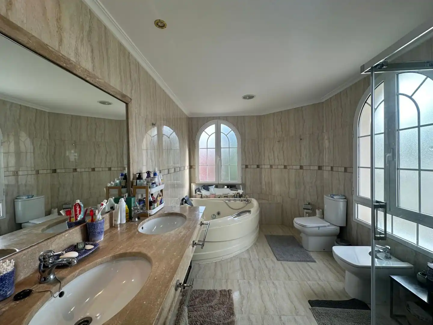 Bathroom of Houses for sale in L'Eliana  with Air Conditioner, Heating and Private garden