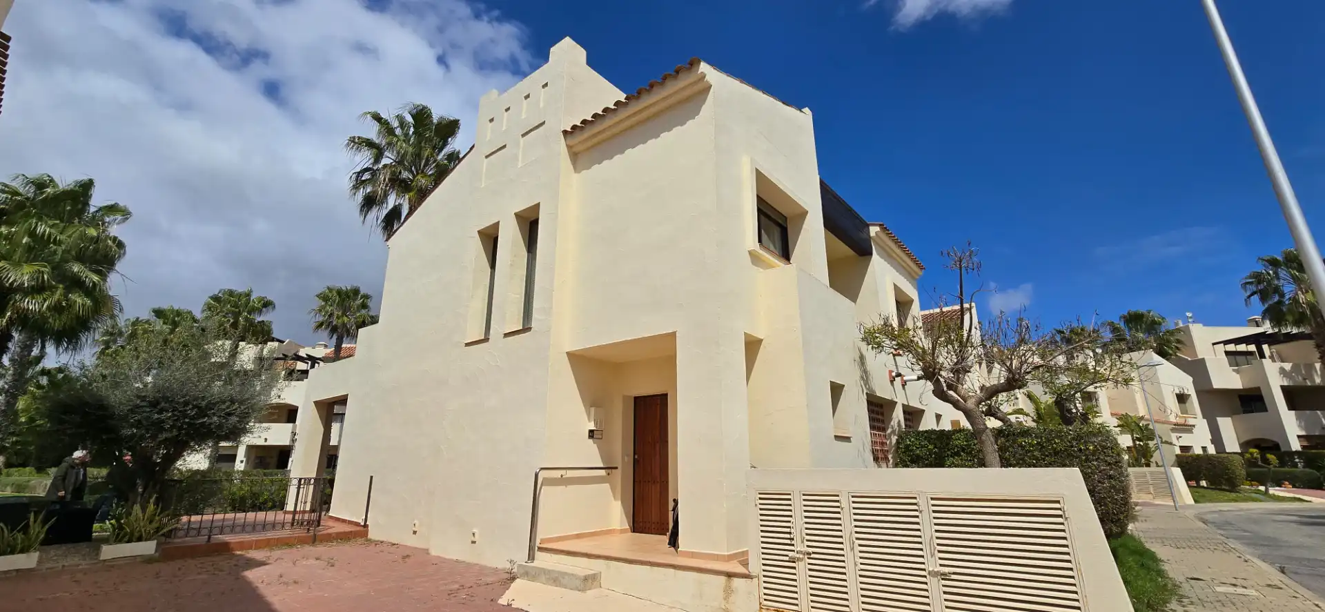 Außenansicht von Einfamilien-Reihenhaus zum Verkauf in San Javier mit Heizung, Privatgarten und Terrasse
