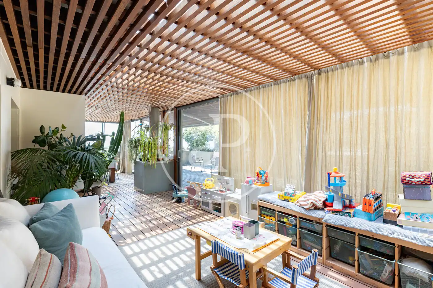 Terrassa de Pis en venda en Barcelona amb Aire condicionat, Calefacció i Jardí privat