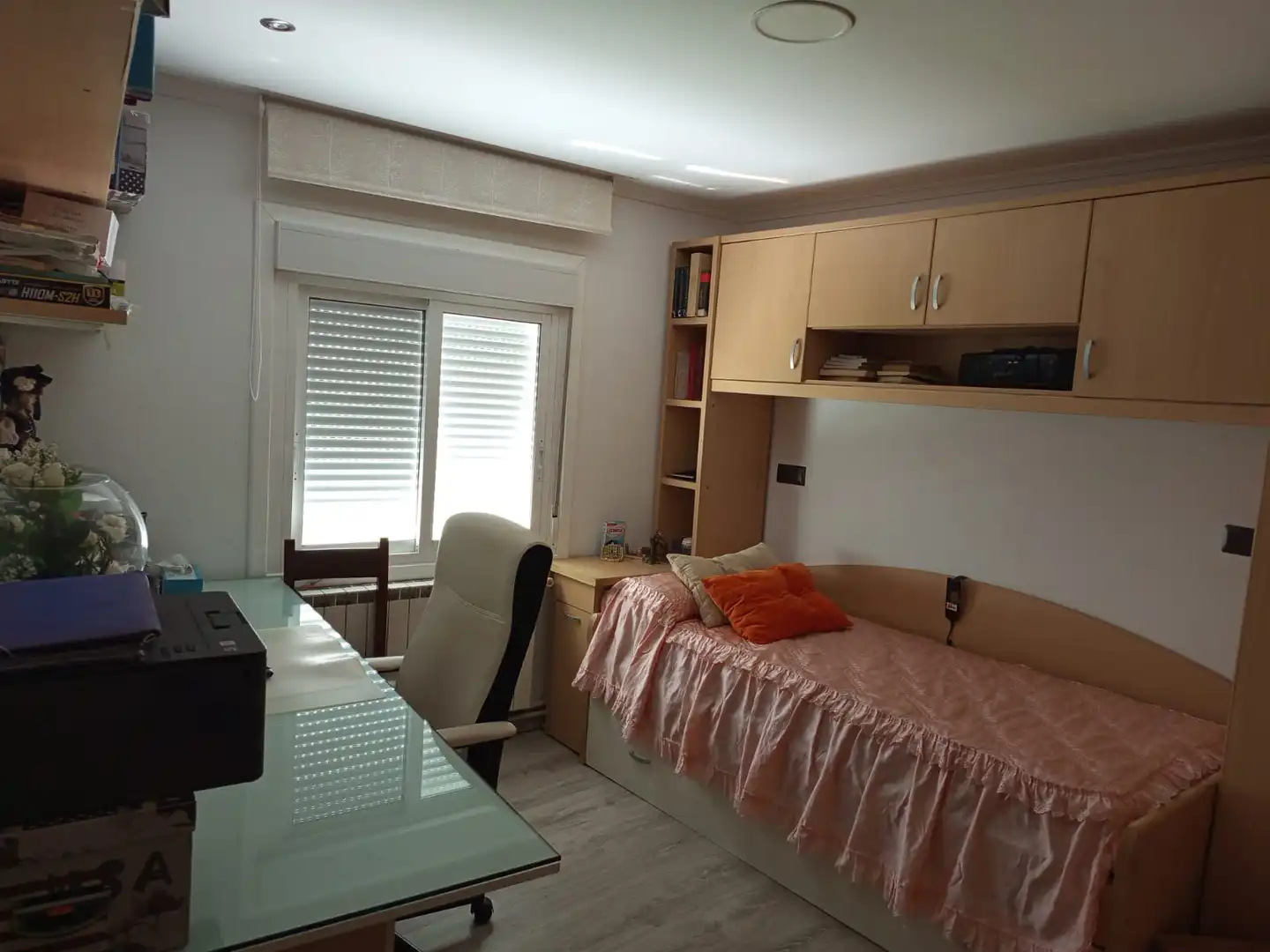 Dormitori de Casa o xalet en venda en Ourense Capital  amb Aire condicionat, Calefacció i Jardí privat