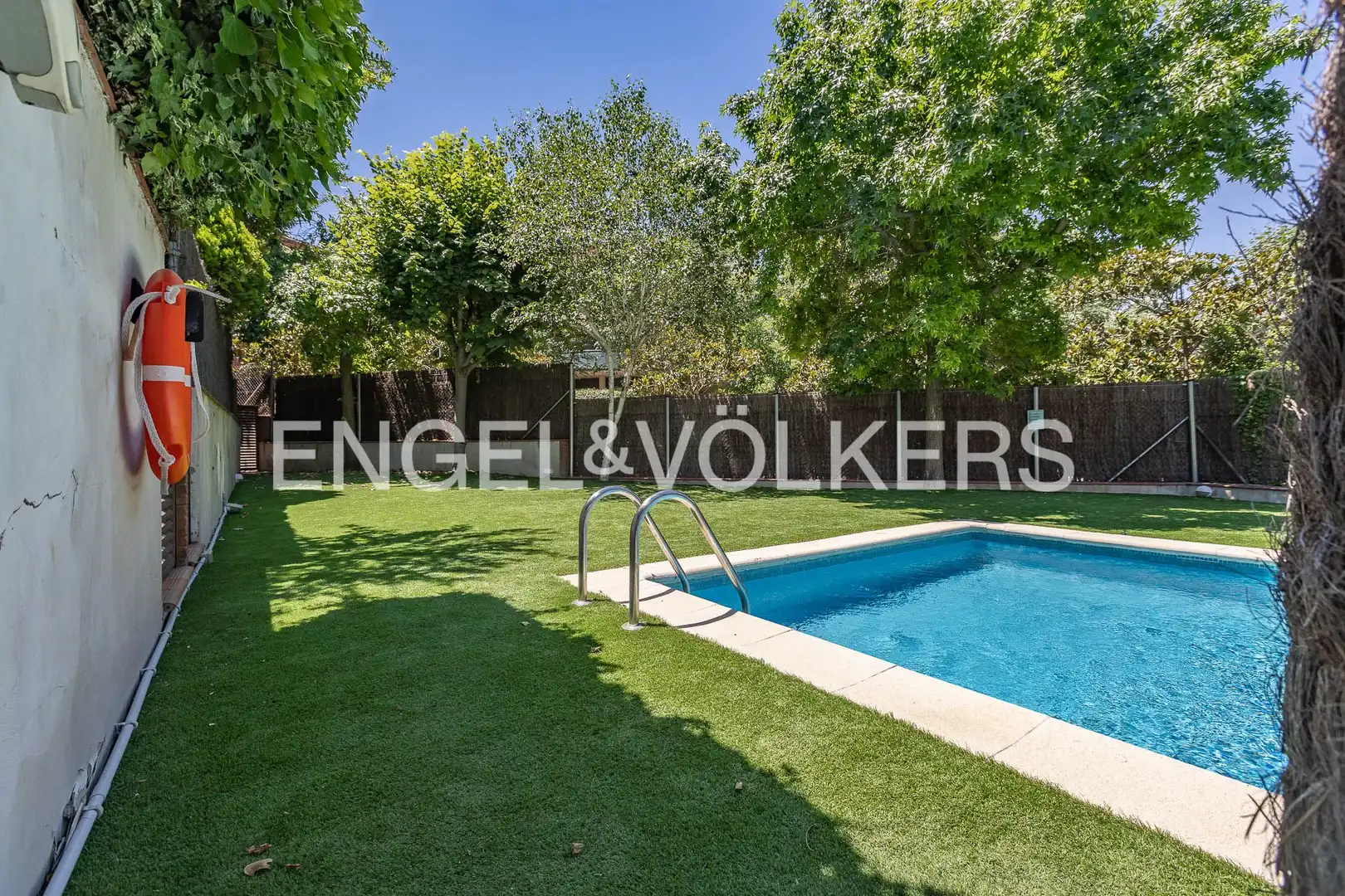 Piscina de Àtic en venda en Sant Cugat del Vallès amb Calefacció, Jardí privat i Parquet