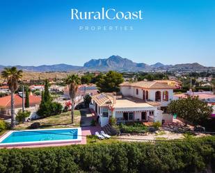 Vista exterior de Casa o xalet en venda en Busot amb Calefacció, Terrassa i Traster