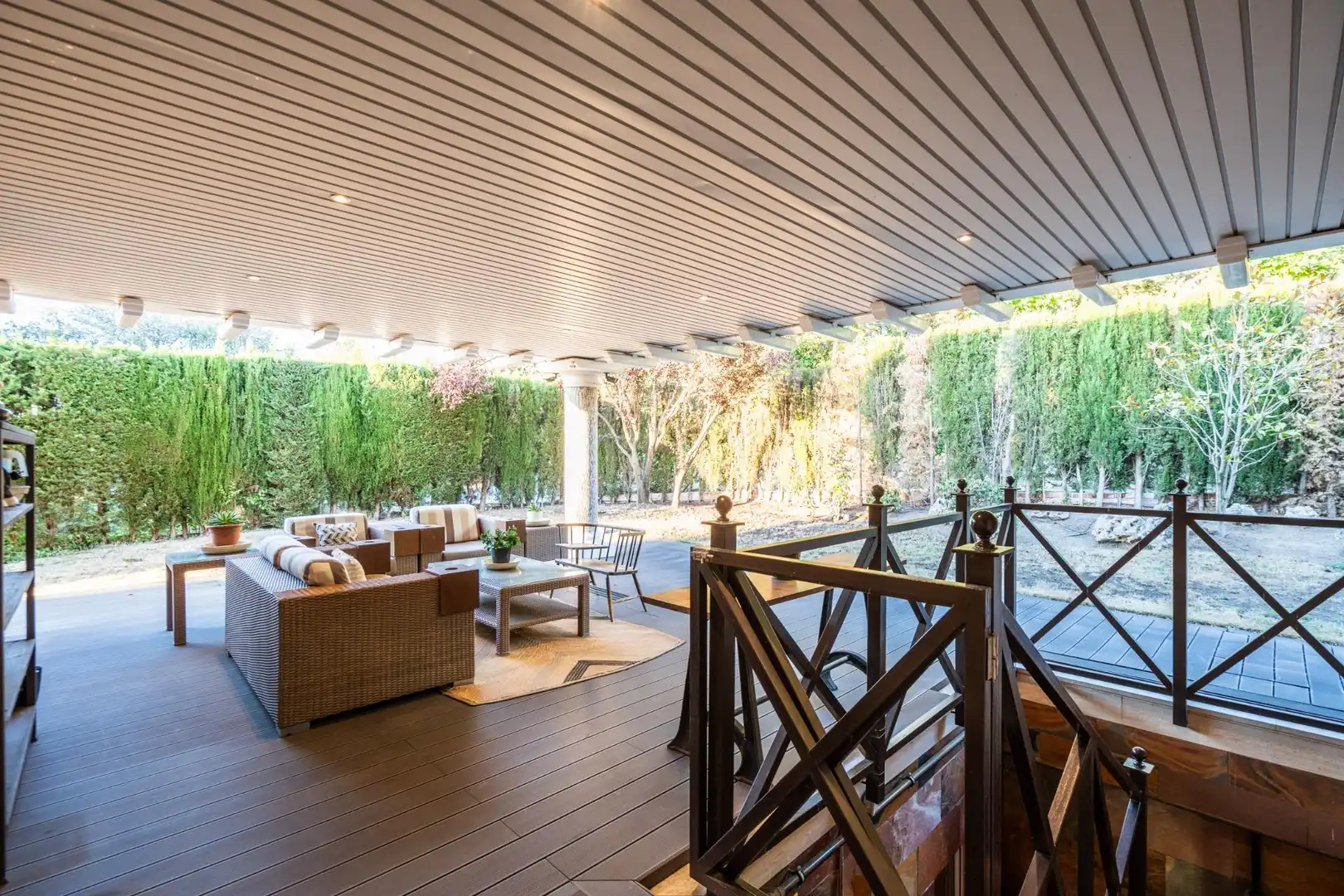 Terrassa de Casa o xalet en venda en Las Rozas de Madrid amb Aire condicionat, Calefacció i Jardí privat