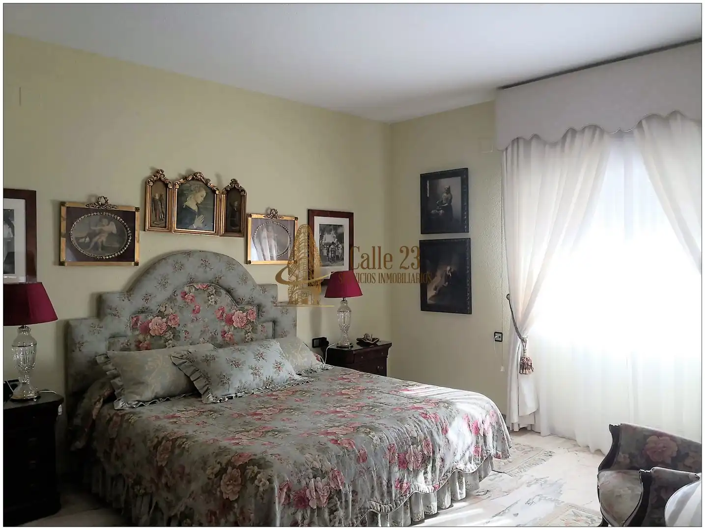 Habitación de Edificio en venta en Huelva