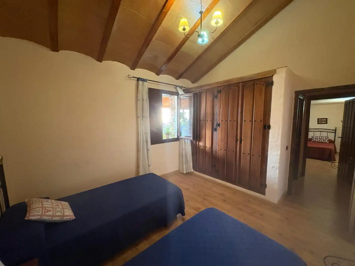 Habitación de Finca rústica en venta en Benatae con Calefacción, Jardín privado y Piscina