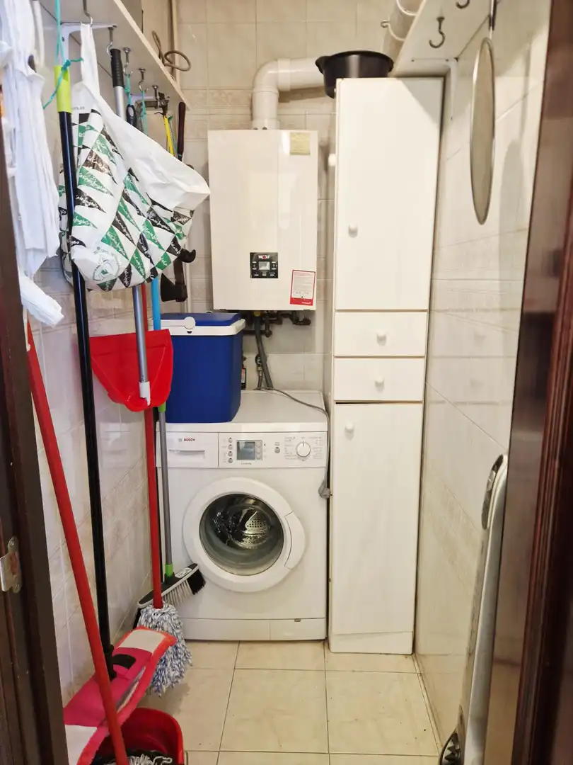 Bany de Pis en venda en Avilés amb Calefacció, Parquet i Traster